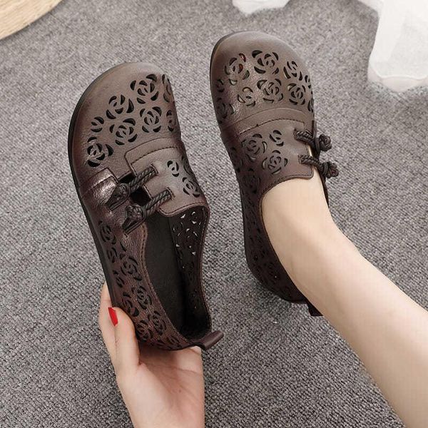 sandals for women leather hollow breathable flats retro style soft mother shoes, Black
sandals for women leather hollow breathable flats retro style soft mother shoes, Black