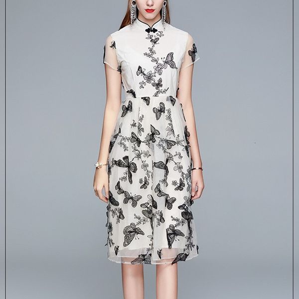 2021 new fashion runway summer women's elegant ruffles flower floral embroidery mesh patchwork vintage dress uoms, Black;gray
2021 new fashion runway summer women's elegant ruffles flower floral embroidery mesh patchwork vintage dress uoms, Black;gray