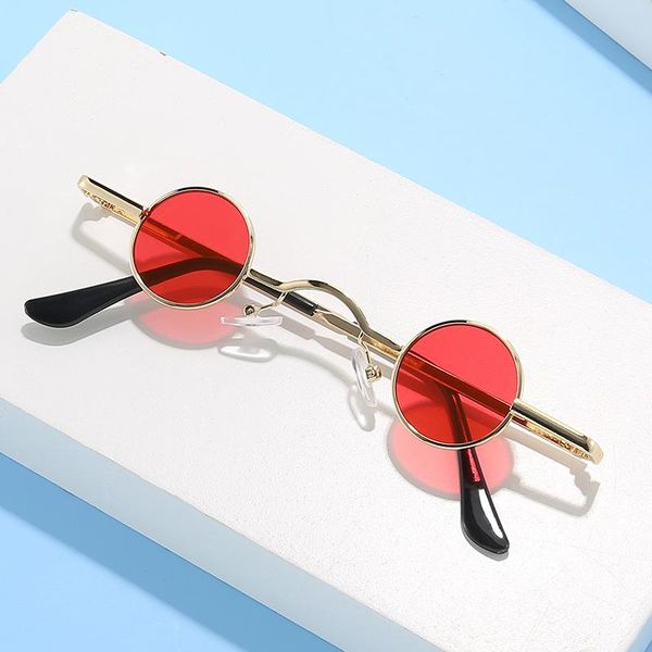 sunglasses retro hip hop small frame round net red street shooting mini glasses fashion men and women funny, White;black
sunglasses retro hip hop small frame round net red street shooting mini glasses fashion men and women funny, White;black