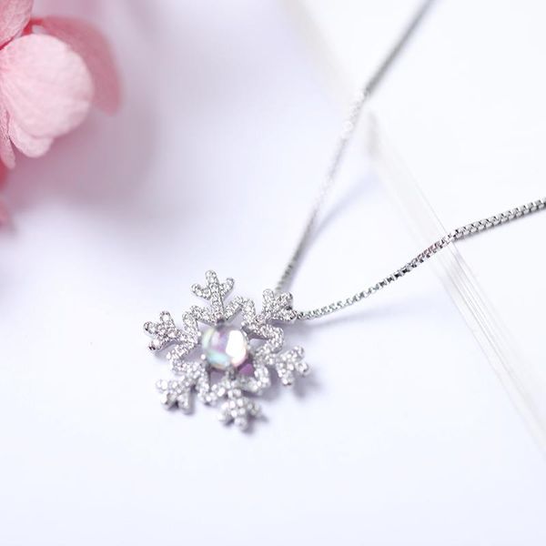 pendant necklaces romantic snowflake necklace female clavicle chain for girlfriend holiday gift, Silver
pendant necklaces romantic snowflake necklace female clavicle chain for girlfriend holiday gift, Silver