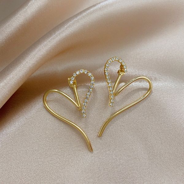 2021 designers women's earringsand korean front back design sense of love silver needle hundred temperament net red fashion exaggerated, Golden
2021 designers women's earringsand korean front back design sense of love silver needle hundred temperament net red fashion exaggerated, Golden