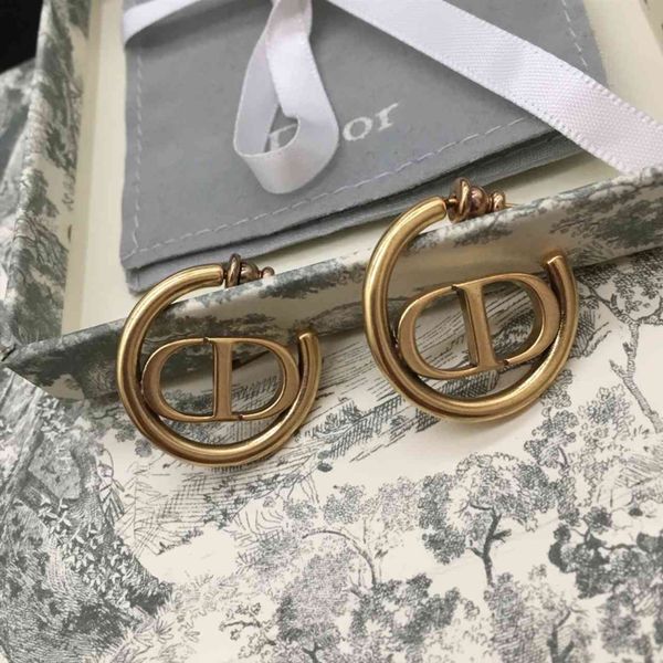 70% off luxury jewelry jiadijia new temperament earrings 925 silver needle high version letter fashion earrings for women, Golden;silver
70% off luxury jewelry jiadijia new temperament earrings 925 silver needle high version letter fashion earrings for women, Golden;silver