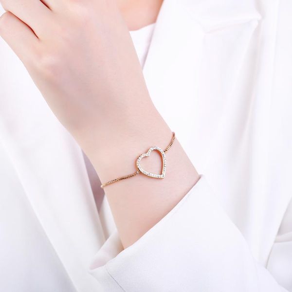 charm bracelets design hollow heart for woman gold silvery snake chain clear crystal adjustable bracelet lover fashion jewelry, Golden;silver
charm bracelets design hollow heart for woman gold silvery snake chain clear crystal adjustable bracelet lover fashion jewelry, Golden;silver