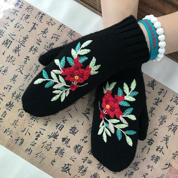 five fingers gloves autumn and winter women' red bean embroidered mittens retro warm black floral girls woolen, Blue;gray
five fingers gloves autumn and winter women' red bean embroidered mittens retro warm black floral girls woolen, Blue;gray
