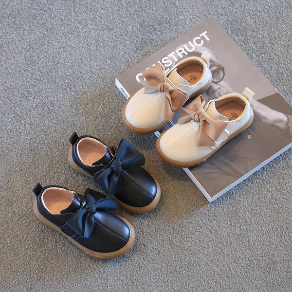 flat shoes littele girls genuine leather winter plus velvet thickening bow princess non-slip soft bottom for school loafers, Black;grey 
flat shoes littele girls genuine leather winter plus velvet thickening bow princess non-slip soft bottom for school loafers, Black;grey