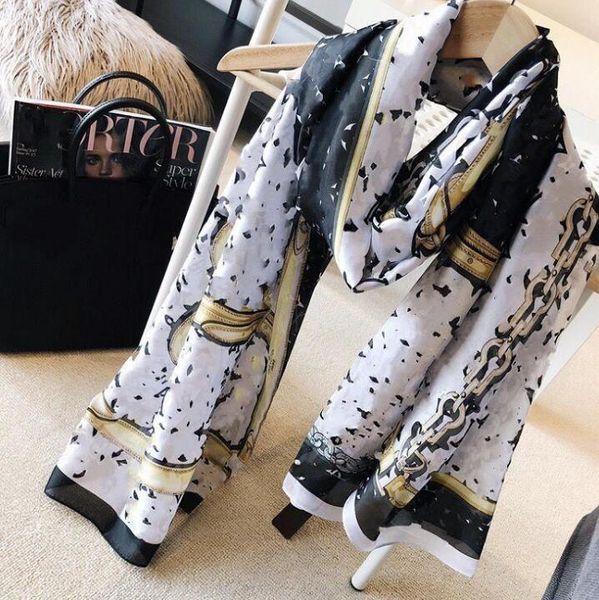 luxury brands comfortable designer scarf designer silk scarves classic wholesale delivery 90cm*180cm high-grade, Blue;gray
luxury brands comfortable designer scarf designer silk scarves classic wholesale delivery 90cm*180cm high-grade, Blue;gray