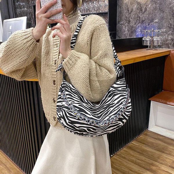 totes leopard pattern thick chain handbags shoulder bags for women 2021 nylon crossbody bag female casual ladies handle
totes leopard pattern thick chain handbags shoulder bags for women 2021 nylon crossbody bag female casual ladies handle