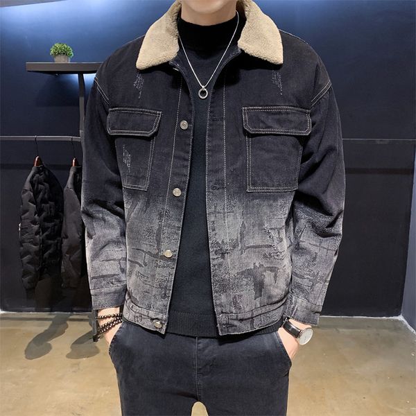 2021 new quality gradient color in front thick winter pockets blue jackets men's clothing turn down collar denim casual coat moik, Black;brown
2021 new quality gradient color in front thick winter pockets blue jackets men's clothing turn down collar denim casual coat moik, Black;brown