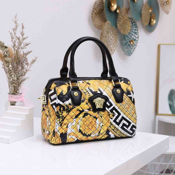 women luxurys designers bags 2021 leather beach mini bags ladies aslant crossbody bag zhouzhoubao123 designer handbags purse wallet handbags
women luxurys designers bags 2021 leather beach mini bags ladies aslant crossbody bag zhouzhoubao123 designer handbags purse wallet handbags
