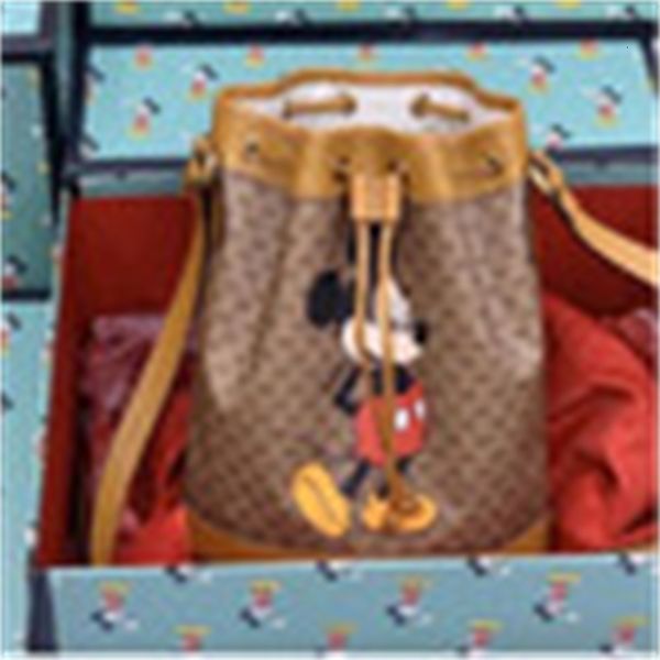 designer luxury 66fx 537219 velvet large shopping with cloud print boston totes shoulder crossbody mini bag luggage brand
designer luxury 66fx 537219 velvet large shopping with cloud print boston totes shoulder crossbody mini bag luggage brand