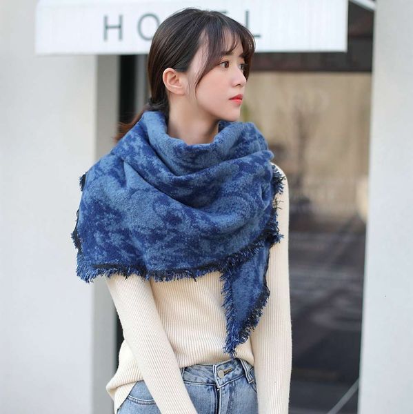 autumn winter 2020 new women's versatile style soft and warm cashmere loop yarn triangular scarf shawl, Blue;gray
autumn winter 2020 new women's versatile style soft and warm cashmere loop yarn triangular scarf shawl, Blue;gray