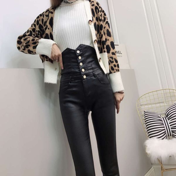 breasted high waisted leather pants women in autumn and winter 2020 coated plush tight leggings for slim appearance, Black;white
breasted high waisted leather pants women in autumn and winter 2020 coated plush tight leggings for slim appearance, Black;white
