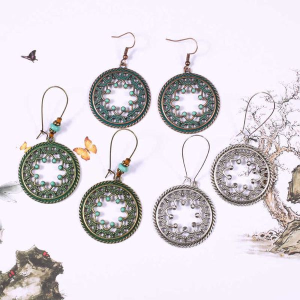 earring fashion imitation bronze old disc hollow flower inlaid with rice bead alloy women's earrings, Golden
earring fashion imitation bronze old disc hollow flower inlaid with rice bead alloy women's earrings, Golden