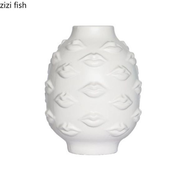nordic black and white lips designer ceramics vase floral utensils hydroponic dried flower ikebana ware modern soft decoration 
nordic black and white lips designer ceramics vase floral utensils hydroponic dried flower ikebana ware modern soft decoration