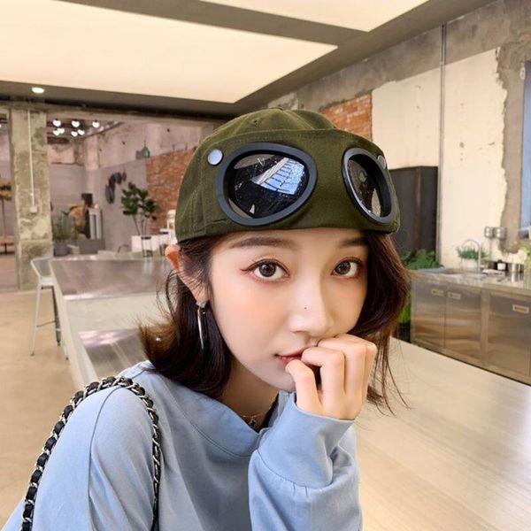 2021 new women popular fashion 2 in1 outdoor hat glasses cap running baseball mesh hat sunglasses visor outdoor sports sunhat, Black;white
2021 new women popular fashion 2 in1 outdoor hat glasses cap running baseball mesh hat sunglasses visor outdoor sports sunhat, Black;white