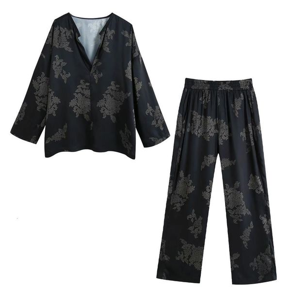 2021 new women two piece set printed loose style long sleeves v-neck blouse & pants trousers elastic waistband, Gray
2021 new women two piece set printed loose style long sleeves v-neck blouse & pants trousers elastic waistband, Gray