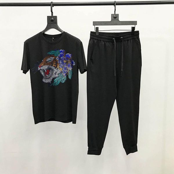 men's tracksuits o-neck t-shirt jogger perfect cotton fabric tracksuit slim fit diamond sets casual tiger short leeves, Gray
men's tracksuits o-neck t-shirt jogger perfect cotton fabric tracksuit slim fit diamond sets casual tiger short leeves, Gray