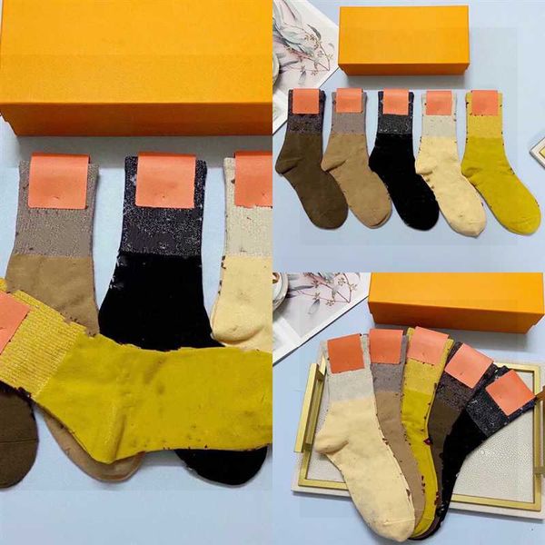 hx8dd new big letter style christmas socks medium socks luxury claus designer santa gift pocket, Black;white
hx8dd new big letter style christmas socks medium socks luxury claus designer santa gift pocket, Black;white