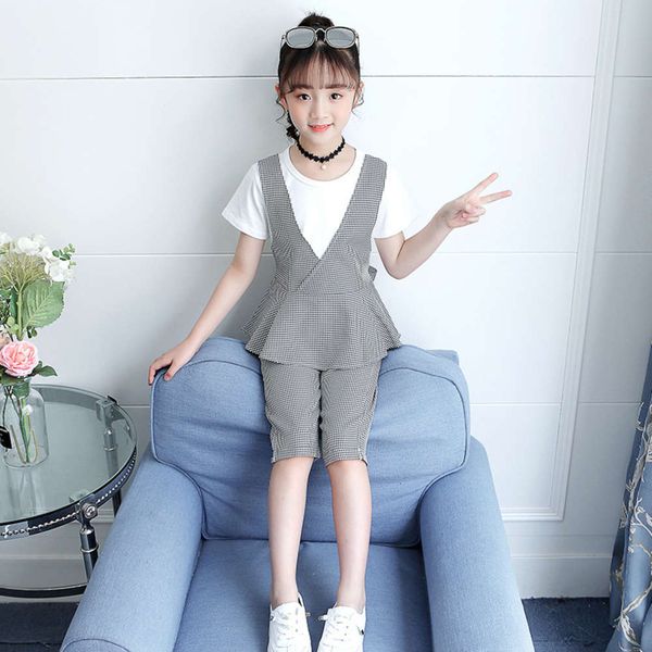 new girls' 2021 summer dress korean style short sleeve two piece suit fashionable children's capris fashion, White
new girls' 2021 summer dress korean style short sleeve two piece suit fashionable children's capris fashion, White