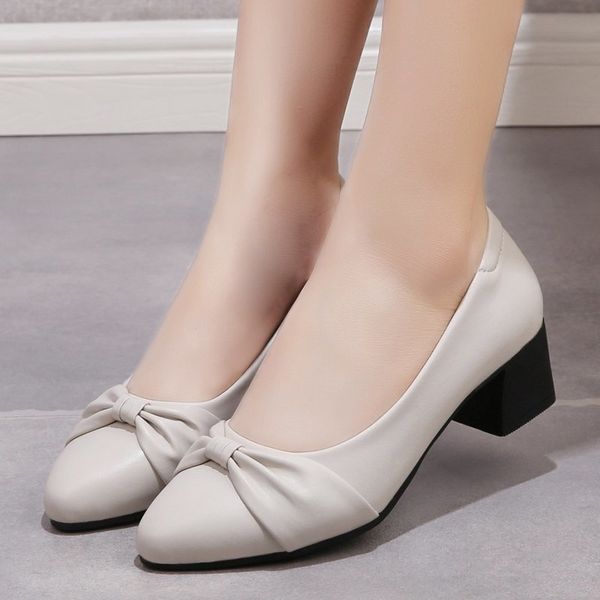 Plus Size Women Pumps Pointed Toe Office Ladies Shoes Butterfly Boat Shoes Black Comfortable Slip on zapatos mujer Autumn 8774NDress Shoes, Beige
Plus Size Women Pumps Pointed Toe Office Ladies Shoes Butterfly Boat Shoes Black Comfortable Slip on zapatos mujer Autumn 8774NDress Shoes, Beige