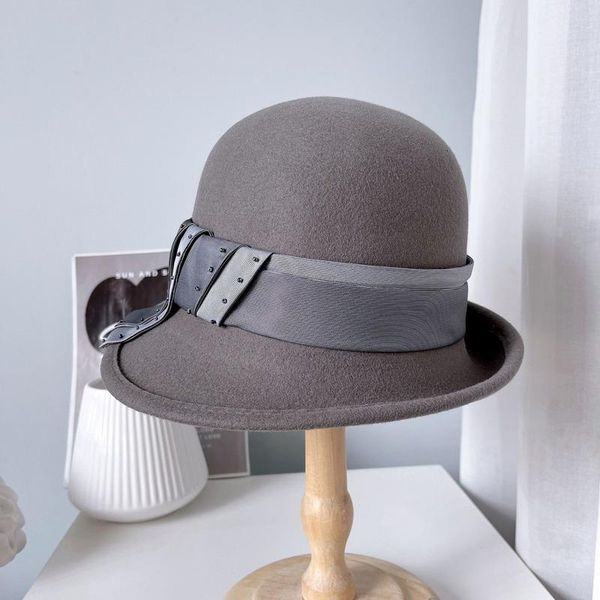 stingy brim hats 2021 autumn winter australian wool felt hat female woolen hepburn style curled bucket silk ribbon bow fedoras, Blue;gray
stingy brim hats 2021 autumn winter australian wool felt hat female woolen hepburn style curled bucket silk ribbon bow fedoras, Blue;gray
