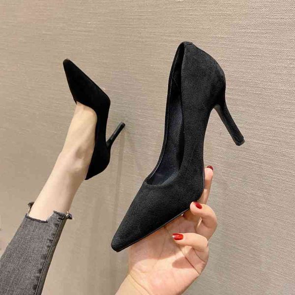 dress shoes four seasons pointed single profsional formal work shoes korean suede black thin heel girls' high heels 668-
dress shoes four seasons pointed single profsional formal work shoes korean suede black thin heel girls' high heels 668-