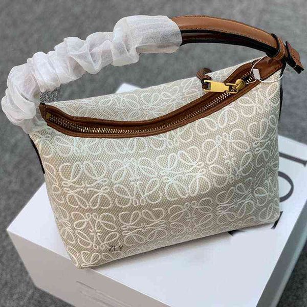 cubi cube bag, embroidered lunch box, jacquard one shoulder bento cowhide canvas women's armpit bagzlyzly
cubi cube bag, embroidered lunch box, jacquard one shoulder bento cowhide canvas women's armpit bagzlyzly