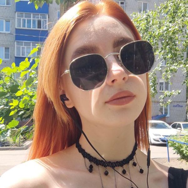 outdoor eyewear 2021 classic small frame round sunglasses women/men brand designer alloy mirror sun glasses vintage lunettes uv400 gafas ocu
outdoor eyewear 2021 classic small frame round sunglasses women/men brand designer alloy mirror sun glasses vintage lunettes uv400 gafas ocu
