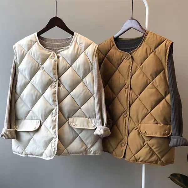 spring autumn womens vest cotton fabric coat sleeve jacket fake pockets covered button design 3d pattern warm waistcoat femme, Black;brown
spring autumn womens vest cotton fabric coat sleeve jacket fake pockets covered button design 3d pattern warm waistcoat femme, Black;brown