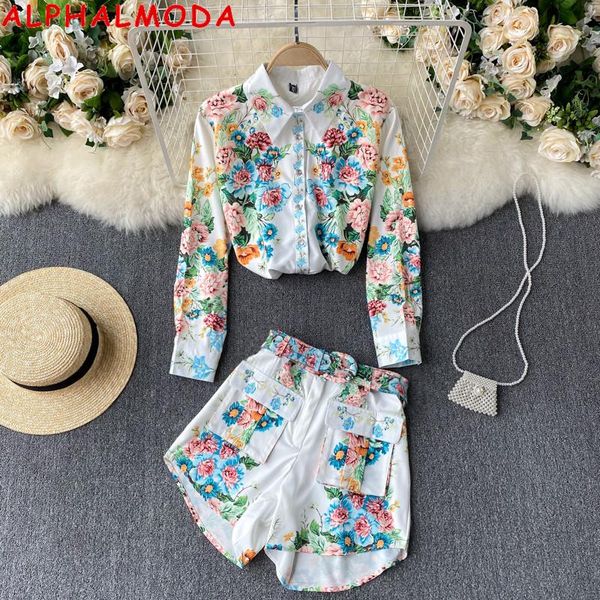 women's tracksuits alphalmoda 2021 spring printed floral shirt + pocket shorts 2pcs suit women single breasted retro blouse belted set, Gray
women's tracksuits alphalmoda 2021 spring printed floral shirt + pocket shorts 2pcs suit women single breasted retro blouse belted set, Gray