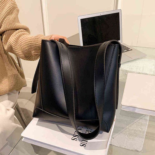 evening bags 2021 fashion armpit shoulder solid color letter m and son soft leather texture trend msenger bag
evening bags 2021 fashion armpit shoulder solid color letter m and son soft leather texture trend msenger bag