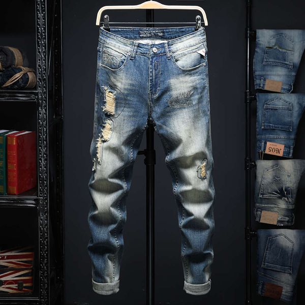 spring and summer blue hole patch jeans slim little feet handsome stretch pants men's casual versatile
spring and summer blue hole patch jeans slim little feet handsome stretch pants men's casual versatile