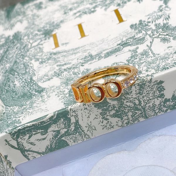 70% off 2021 new fashion family diamond lettered ring, Golden;silver
70% off 2021 new fashion family diamond lettered ring, Golden;silver