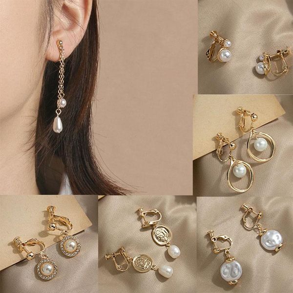 stud 2021 chic imitation pearl geometric round shaped elegant earrings for women girls jewelry party asseccoires retro, Golden;silver
stud 2021 chic imitation pearl geometric round shaped elegant earrings for women girls jewelry party asseccoires retro, Golden;silver
