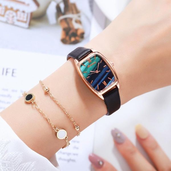 wristwatches 2021 brand women watches fashion square ladies quartz watch bracelet set green dial simple luxury, Slivery;brown
wristwatches 2021 brand women watches fashion square ladies quartz watch bracelet set green dial simple luxury, Slivery;brown