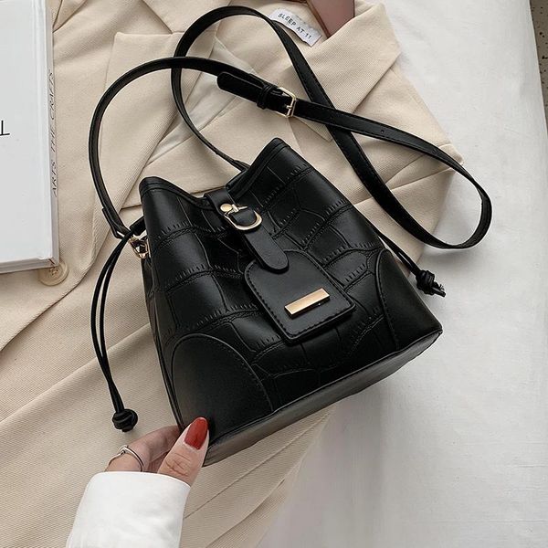 waist bags mini designer stone pattern pu leather crossbody for women 2021 shoulder handbag female travel trend lady hand bag
waist bags mini designer stone pattern pu leather crossbody for women 2021 shoulder handbag female travel trend lady hand bag