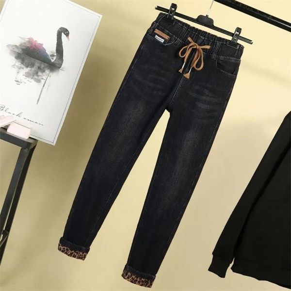 women's jeans 6xl thicken denim pants for fat sister plus velvet female's 2021 winter elastic high waist cotton mother, Blue
women's jeans 6xl thicken denim pants for fat sister plus velvet female's 2021 winter elastic high waist cotton mother, Blue