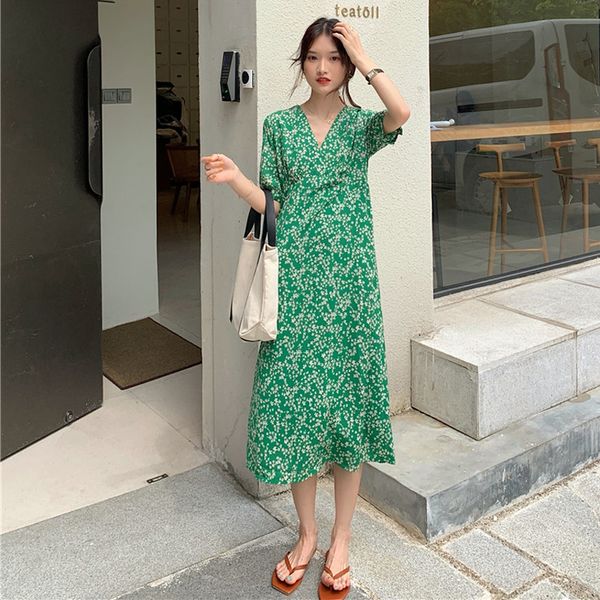 women in long, summer es with v-neck in short sleeves floral chiffon es loose plus size women's unpt, Black;gray
women in long, summer es with v-neck in short sleeves floral chiffon es loose plus size women's unpt, Black;gray