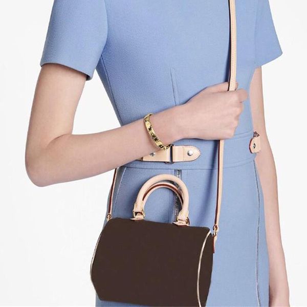 women 25 bags bag cm bag 30 women traveling crossbody cm shoulder leather fashion shoulder luxurys designers 35 bags recnh
women 25 bags bag cm bag 30 women traveling crossbody cm shoulder leather fashion shoulder luxurys designers 35 bags recnh