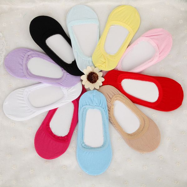 comfortable arm cotton bamboo fiber women socks low female invisible color girl young 2 pair = 4 pcs ws41, Black;white
comfortable arm cotton bamboo fiber women socks low female invisible color girl young 2 pair = 4 pcs ws41, Black;white