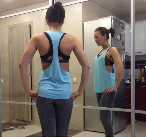 running jerseys fitness sports vest women's big low-neck t-sleeveless quick-drying small blouse loose and sweat, Black;blue
running jerseys fitness sports vest women's big low-neck t-sleeveless quick-drying small blouse loose and sweat, Black;blue