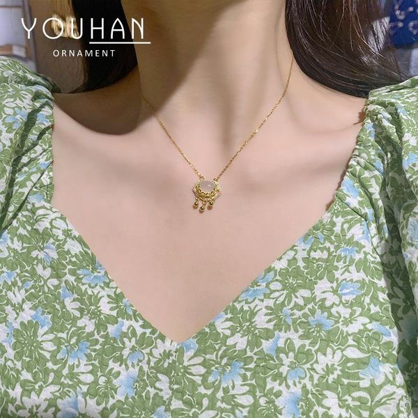 chains 2021 white chalcedony lucky clouds ruyi peace and long life lock necklace, Silver
chains 2021 white chalcedony lucky clouds ruyi peace and long life lock necklace, Silver