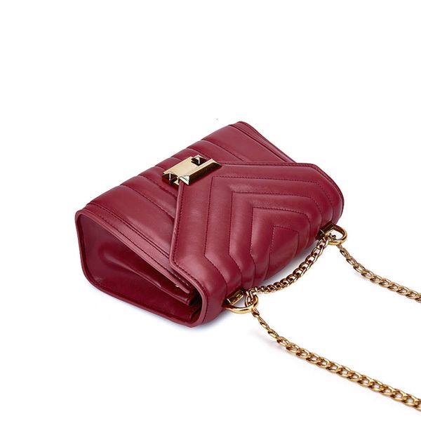 fashion female new 2021 korean fashion one shoulder messenger versatile small square stripe chain bag
fashion female new 2021 korean fashion one shoulder messenger versatile small square stripe chain bag