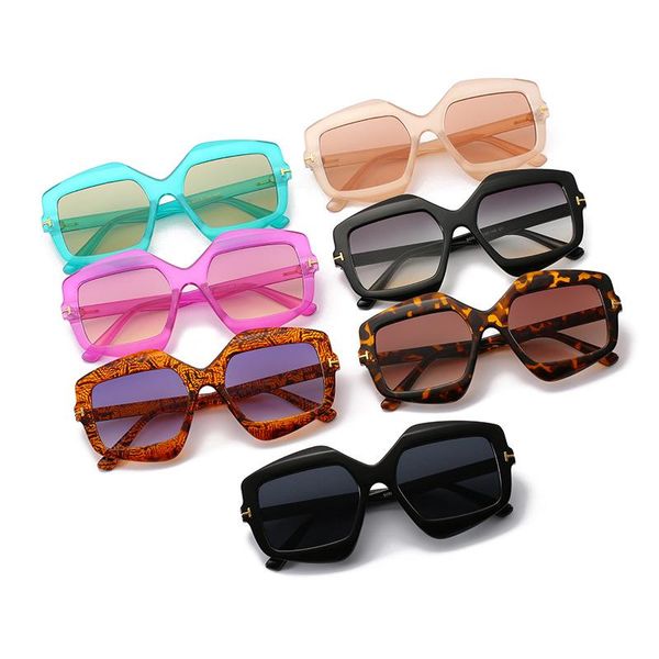 sunglasses 2021 spring summer vintage oversized for women fashion traveling retro rectangle sun glasses woman shades uv400, White;black
sunglasses 2021 spring summer vintage oversized for women fashion traveling retro rectangle sun glasses woman shades uv400, White;black
