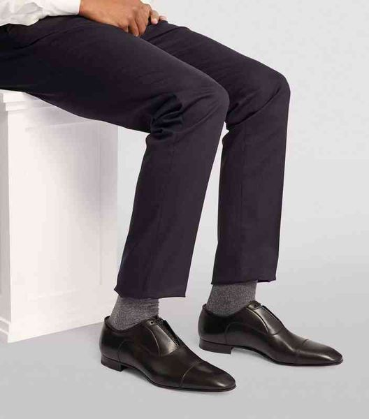 gentleman s elegant wedding dress shoe greghost loafer shoes red bottom oxford men's walking party gift black calfskin leather moccasin
gentleman s elegant wedding dress shoe greghost loafer shoes red bottom oxford men's walking party gift black calfskin leather moccasin