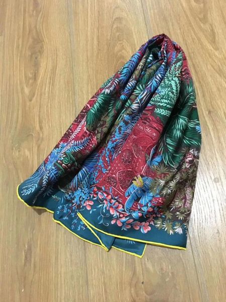 scarves 2021 arrival fashion elegant brand floral 100% silk scarf 90*90 cm square shawl twill wrap for women, Blue;gray
scarves 2021 arrival fashion elegant brand floral 100% silk scarf 90*90 cm square shawl twill wrap for women, Blue;gray