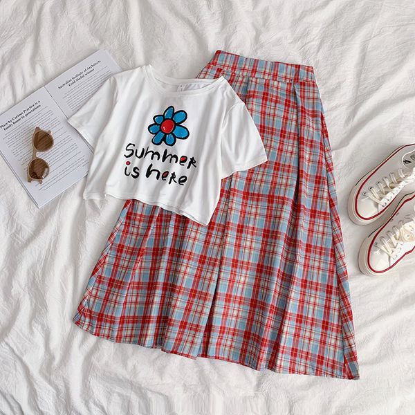 spring autumn version 2021 white short t-shirt + high waist line mid-length chess suit women's tender skirt vunh, Black;gray
spring autumn version 2021 white short t-shirt + high waist line mid-length chess suit women's tender skirt vunh, Black;gray