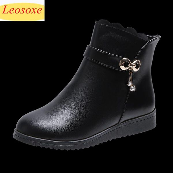 boots 2021 fashion winter shoes women genuine leather ankle casual comfortable warm woman snow flat big size43, Black
boots 2021 fashion winter shoes women genuine leather ankle casual comfortable warm woman snow flat big size43, Black