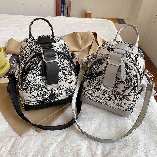 oxford spinning bag women's bag backpack printing large capacity leisure messenger bag
oxford spinning bag women's bag backpack printing large capacity leisure messenger bag
