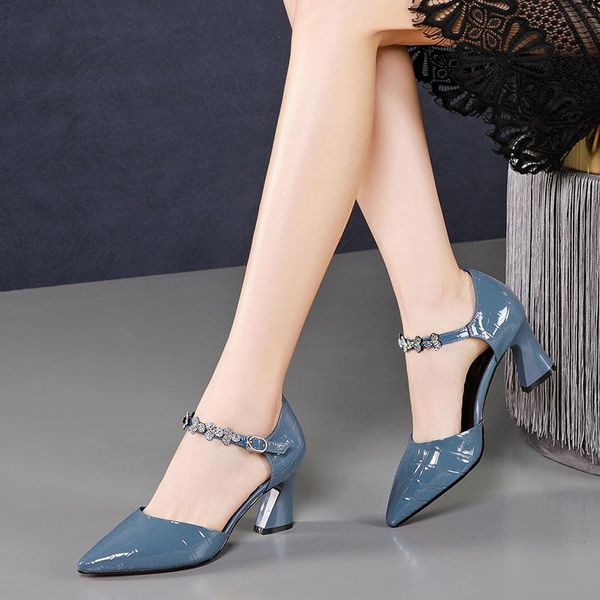 genuine leather women's spring shoes metal buckle high heels pumps 2021 working party woman heel, Black
genuine leather women's spring shoes metal buckle high heels pumps 2021 working party woman heel, Black